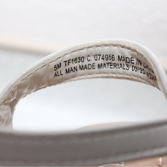 Sugar Toddler Girls Lil Syrup Flat Sandals Size 5 White flowers - Picture 6 of 9